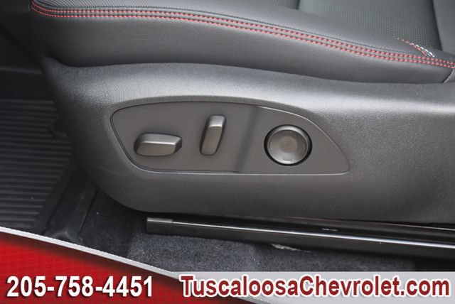 New 2026 Chevrolet Traverse RS w/ LPO, Floor Liner Package FWD image 19