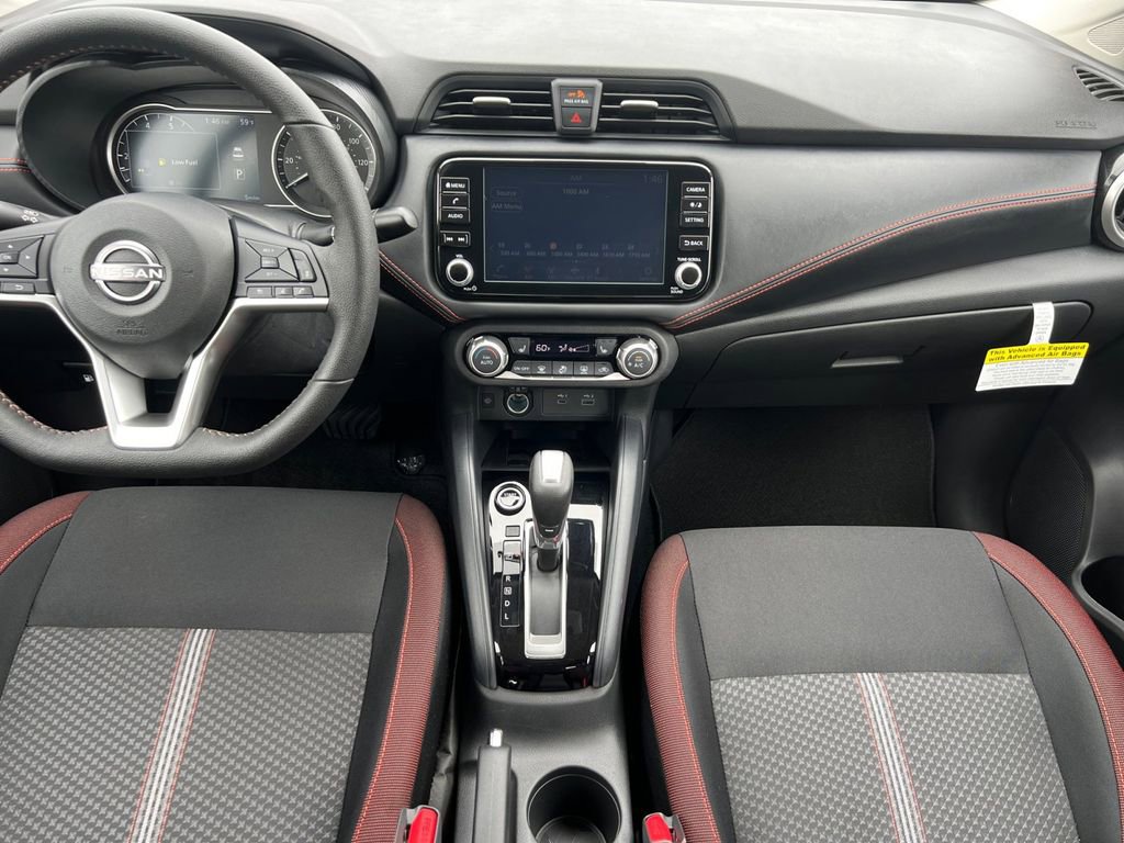New 2025 Nissan Versa SR FWD image 3
