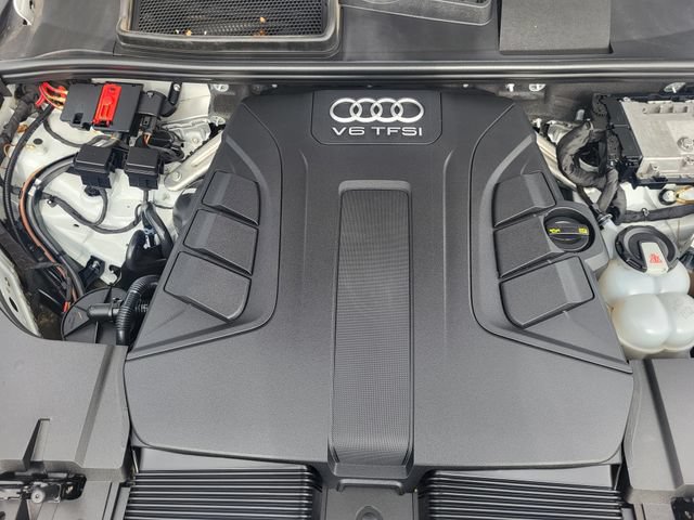 Used 2019 Audi Q7 3.0T Prestige AWD/4WD image 11