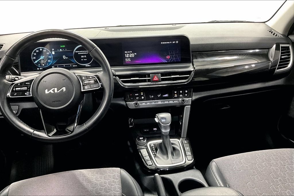 Used 2024 Kia Seltos X-Line AWD/4WD image 7