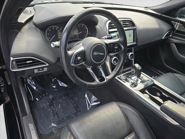 Used 2020 Jaguar XE S AWD/4WD image 15