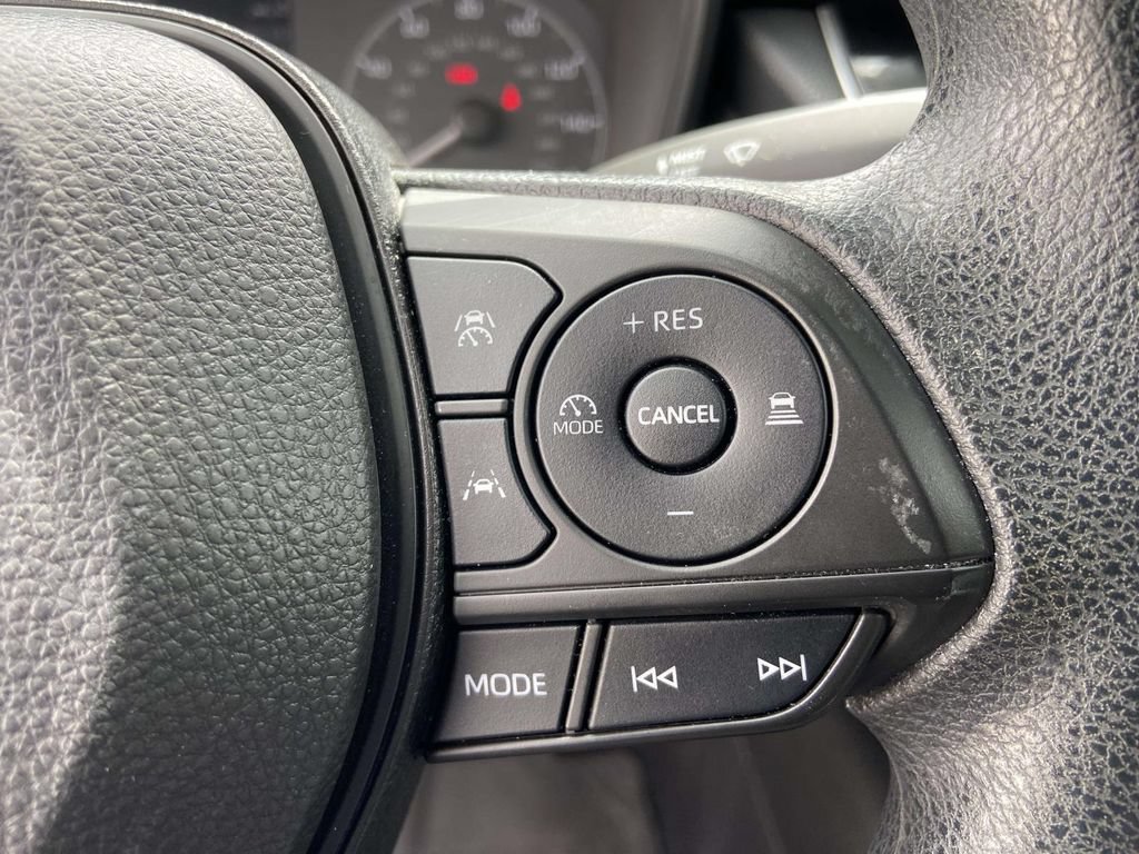 Used 2023 Toyota Corolla LE w/ LE Convenience Package FWD image 32