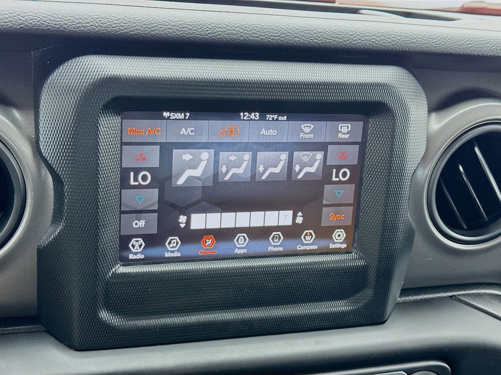 Used 2023 Jeep Wrangler Sport S image 12