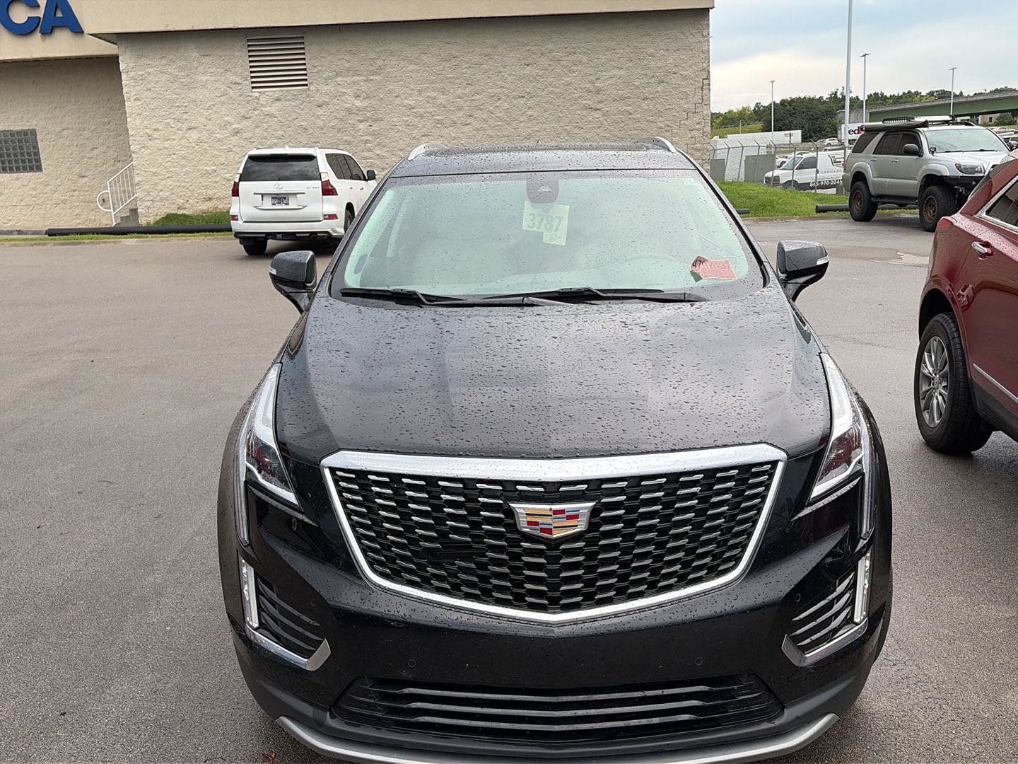 Used 2023 Cadillac XT5 Premium Luxury w/ LPO, Floor Liner Package AWD/4WD image 1