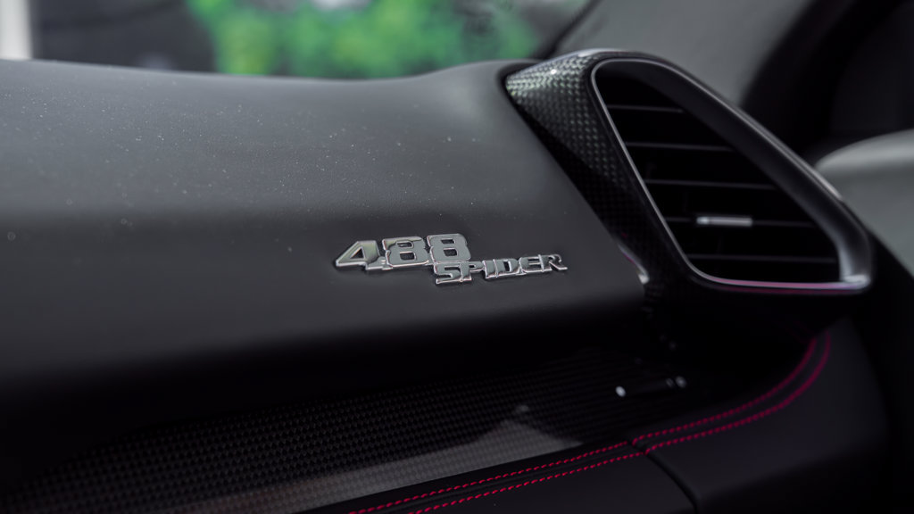 Used 2018 Ferrari 488 Spider RWD image 28