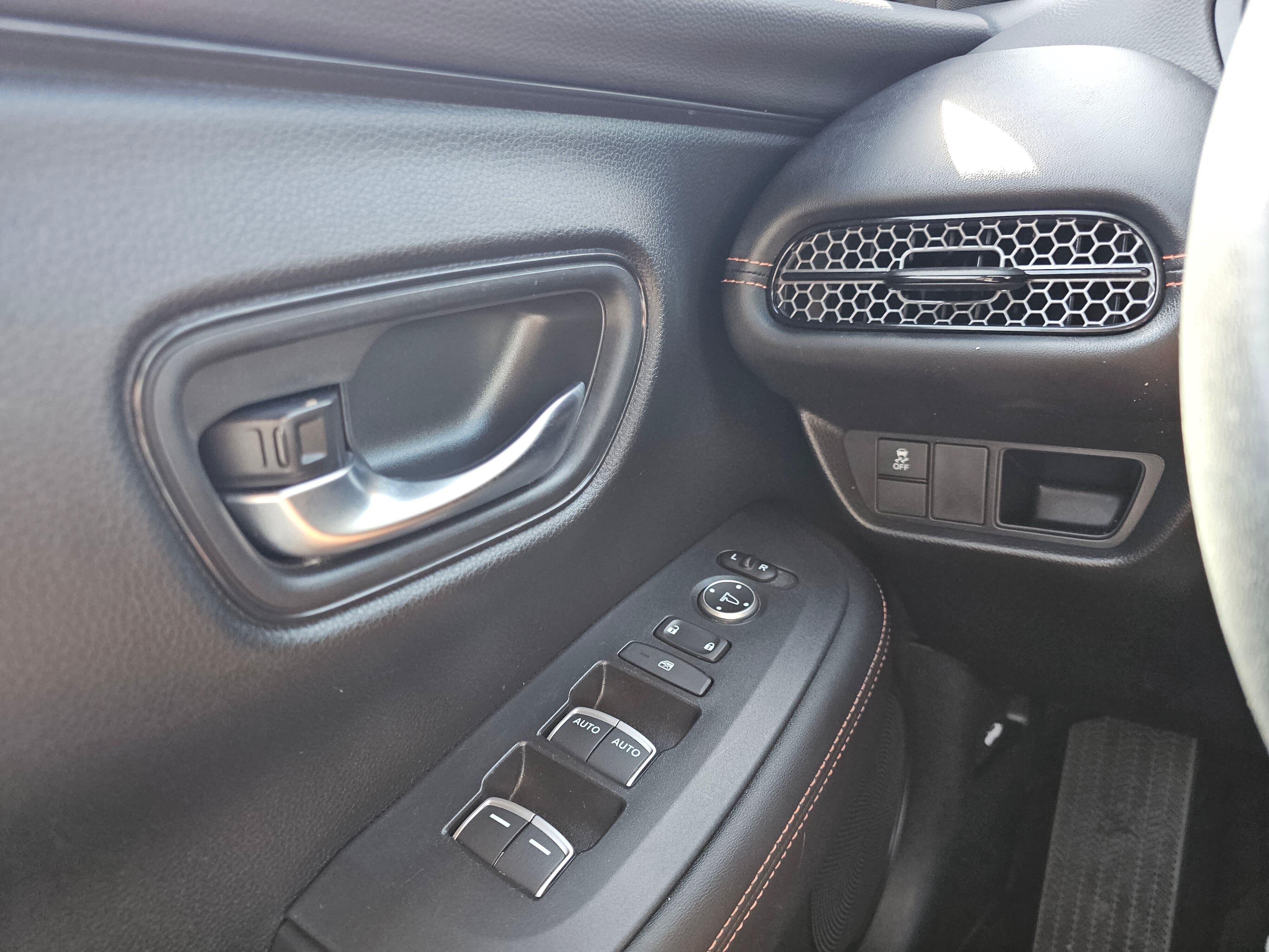 Used 2024 Honda HR-V Sport image 32