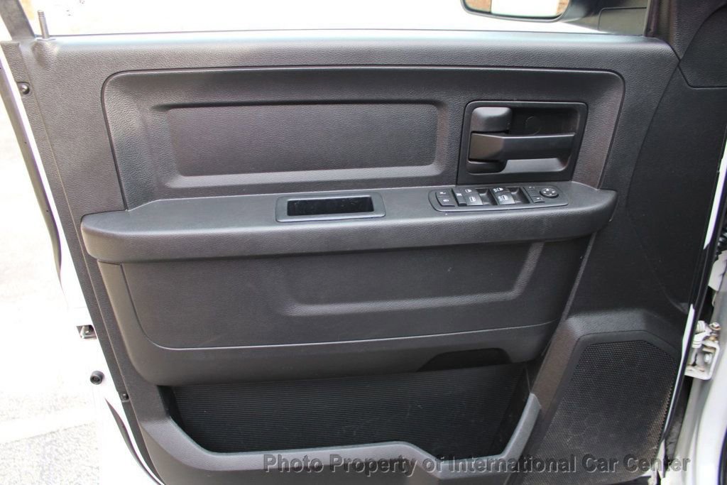 Used 2017 RAM 3500 Tradesman w/ Chrome Appearance Group image 10