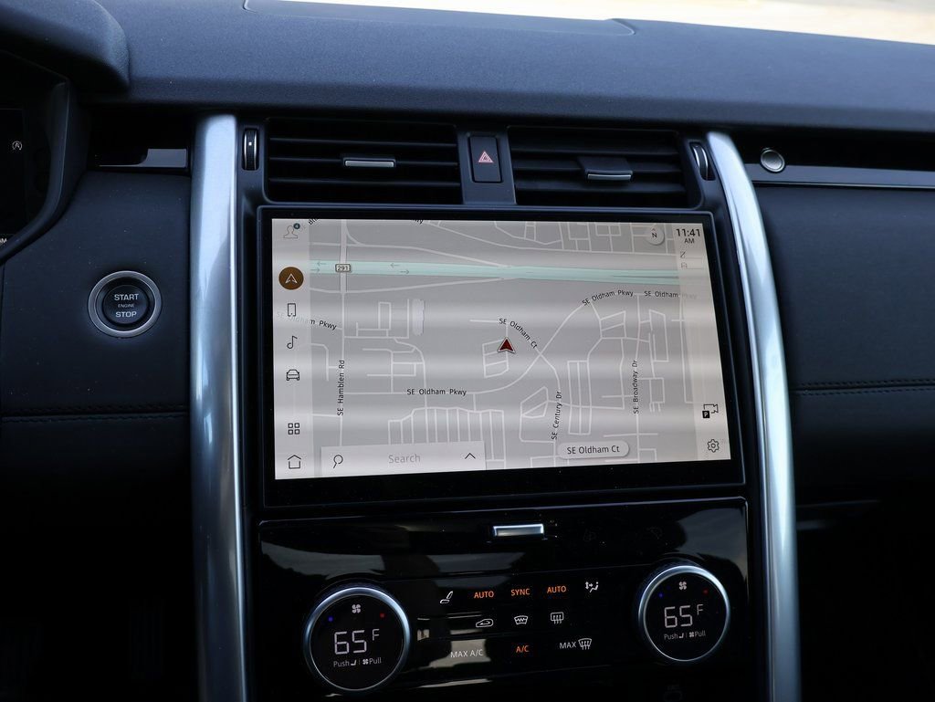 Used 2025 Land Rover Discovery S image 21