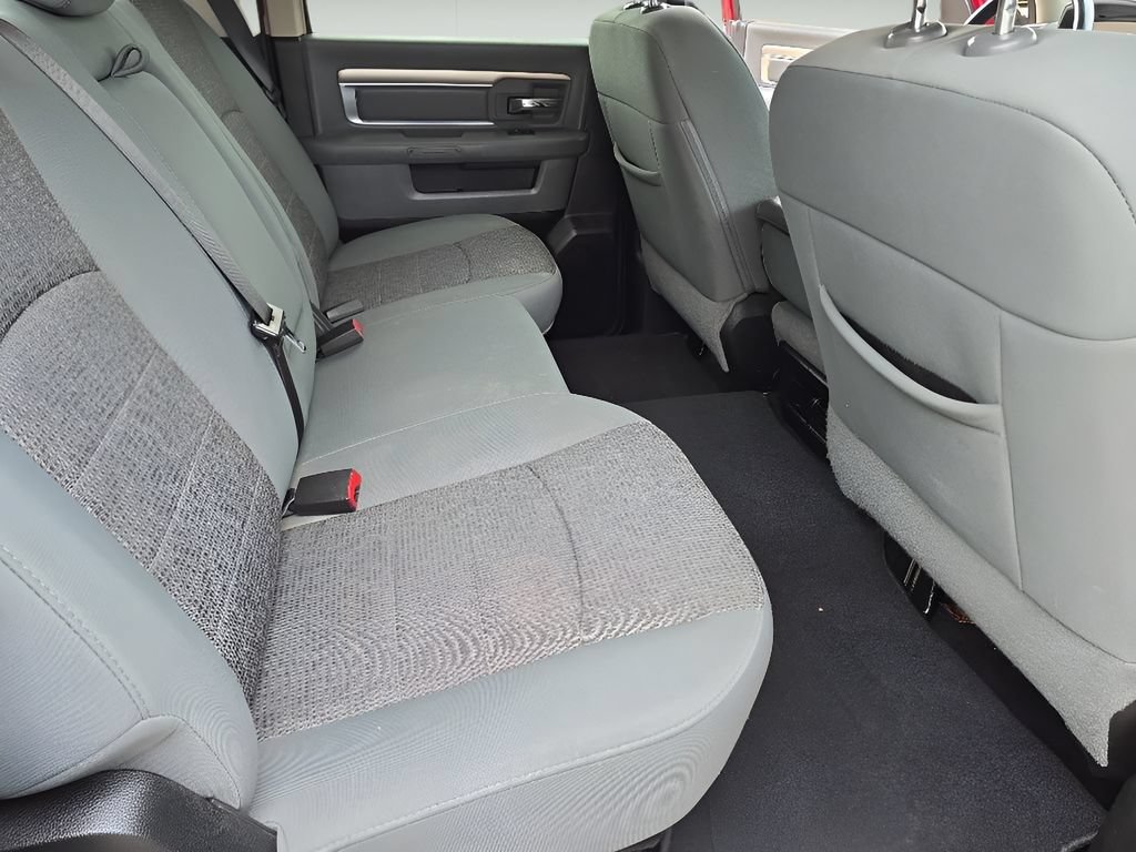 Used 2018 RAM 2500 SLT w/ Luxury Group AWD/4WD image 14