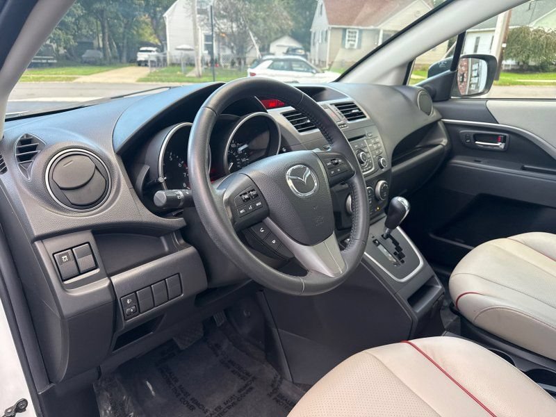Used 2012 MAZDA MAZDA5 Grand Touring FWD image 10