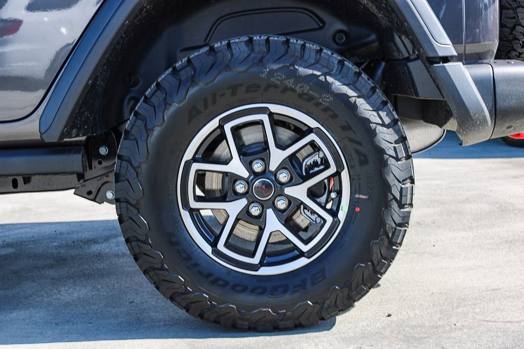 New 2026 Jeep Wrangler Unlimited Rubicon w/ Steel Bumper Group AWD/4WD image 12