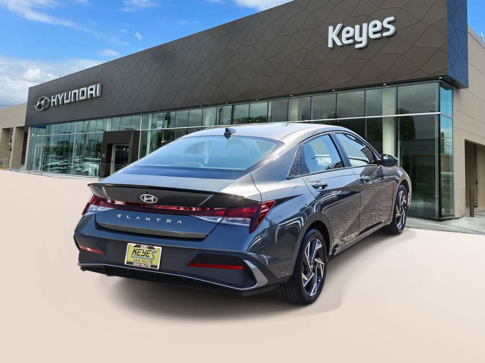 Certified 2025 Hyundai Elantra Sport w/ Cargo Package FWD image 4