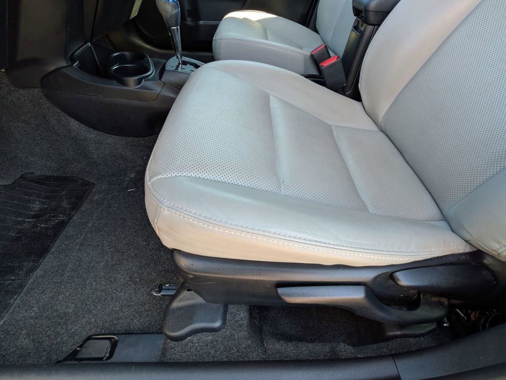 Used 2018 Toyota Prius C Four image 14