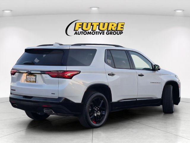 Used 2023 Chevrolet Traverse Premier w/ Redline Edition AWD/4WD image 5