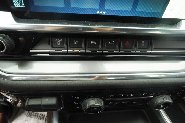 Used 2024 Chevrolet Silverado 2500 High Country w/ Technology Package AWD/4WD image 22