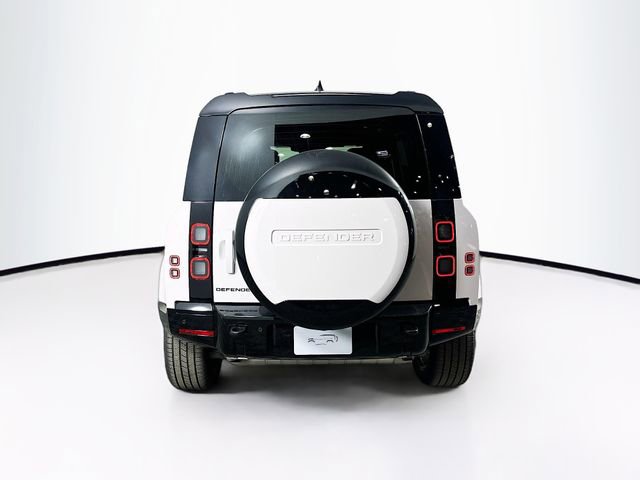 New 2026 Land Rover Defender 110 X-Dynamic SE image 6