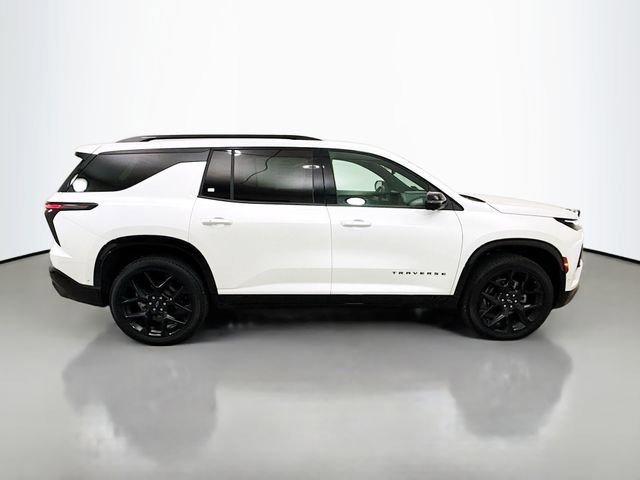 Used 2024 Chevrolet Traverse RS image 9