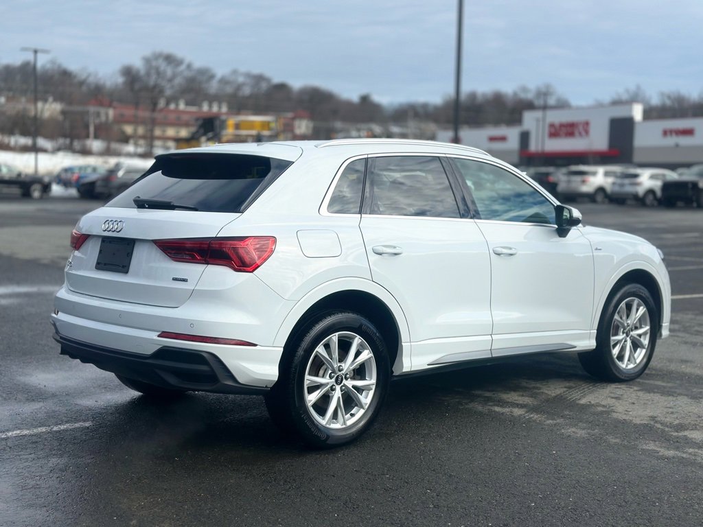 Used 2023 Audi Q3 2.0T Premium w/ Convenience Package image 7