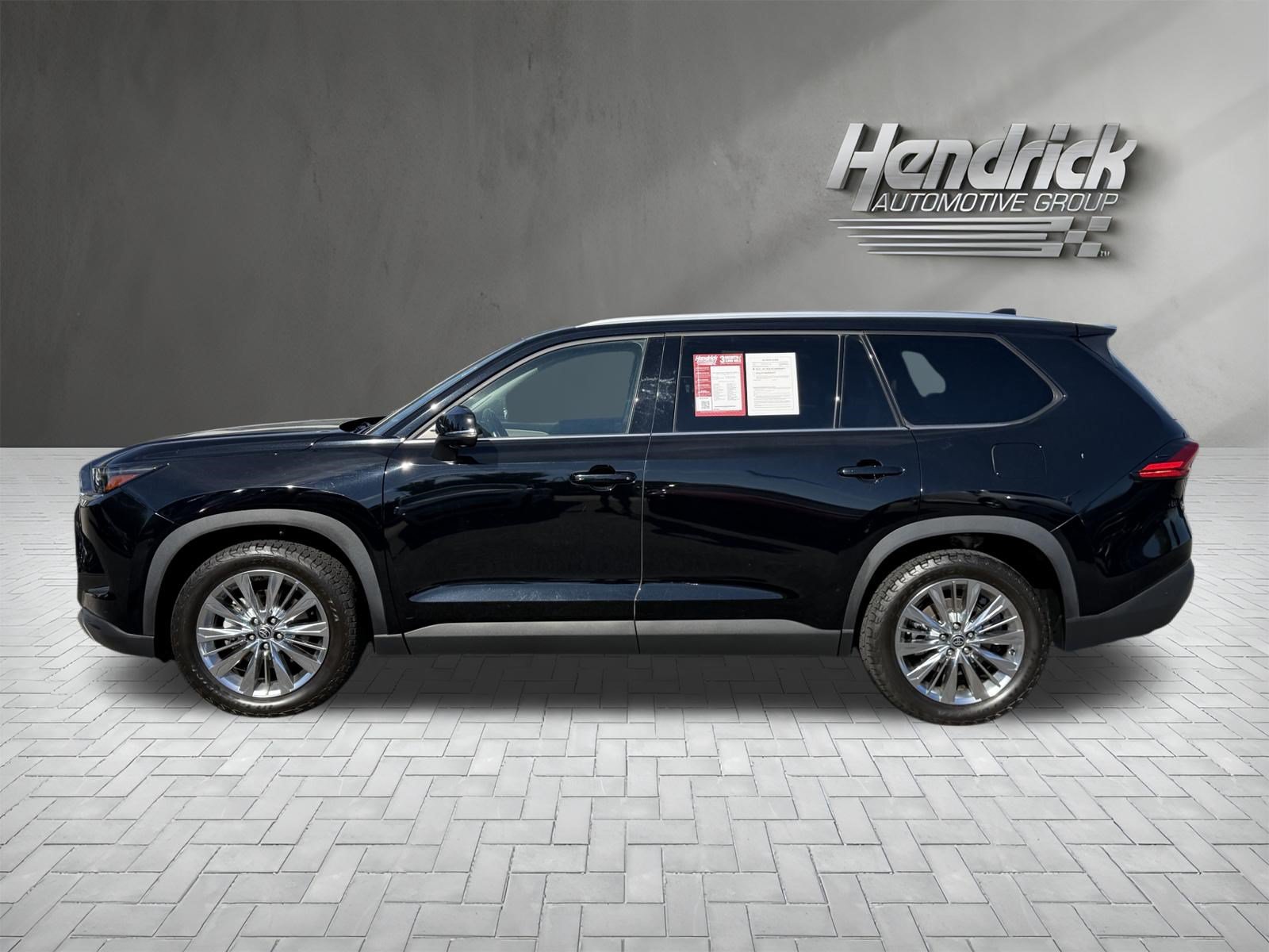 Used 2024 Toyota Grand Highlander AWD image 7