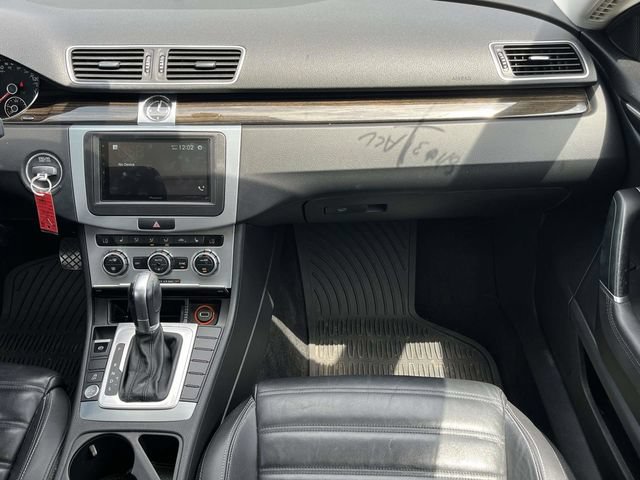 Used 2015 Volkswagen CC Executive FWD image 19