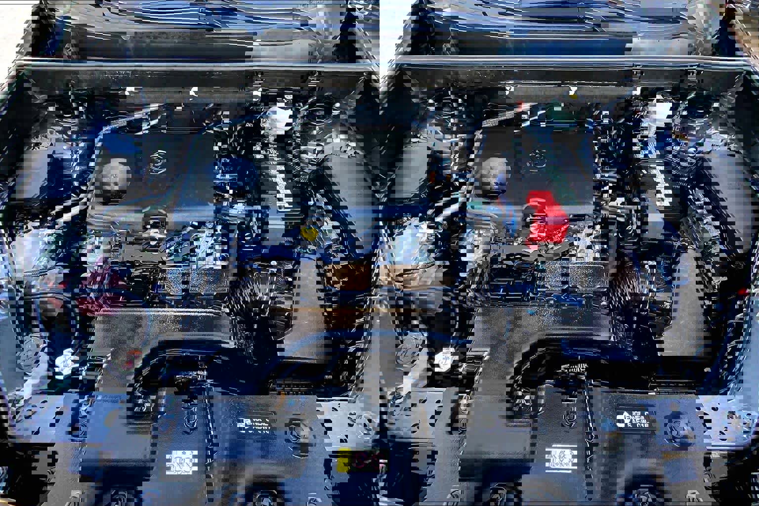 Used 2019 Toyota RAV4 XLE Premium image 25