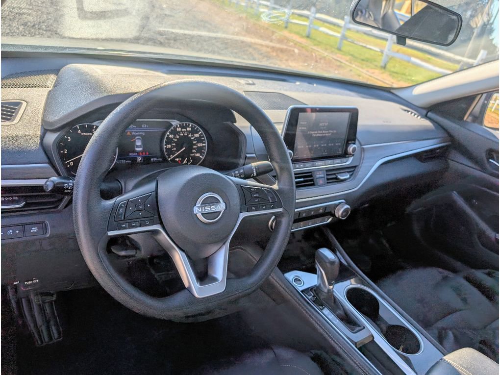 Used 2023 Nissan Altima 2.5 SV image 17