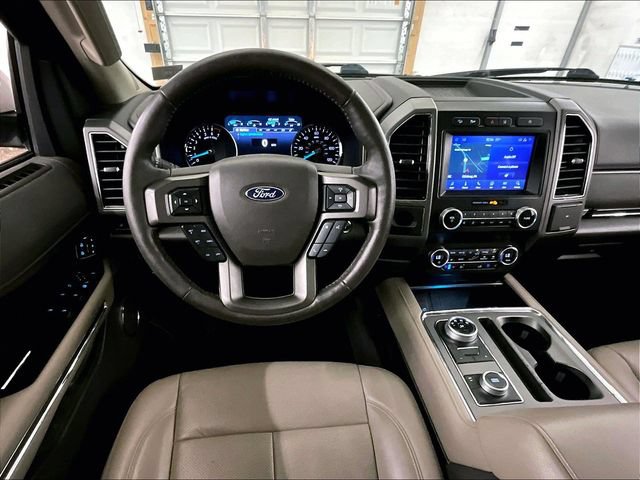 Used 2020 Ford Expedition Max XLT w/ Equipment Group 202A AWD/4WD image 5
