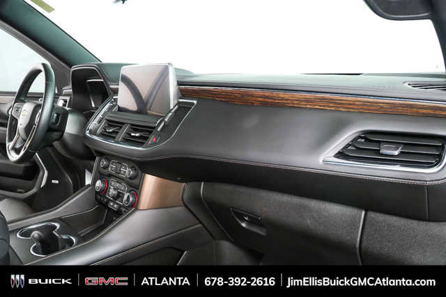 Used 2023 Chevrolet Suburban High Country image 24