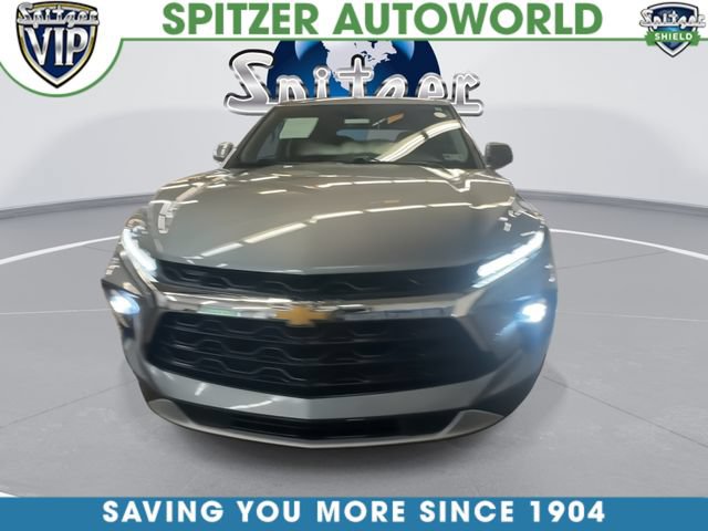 Used 2025 Chevrolet Blazer LT AWD/4WD image 3