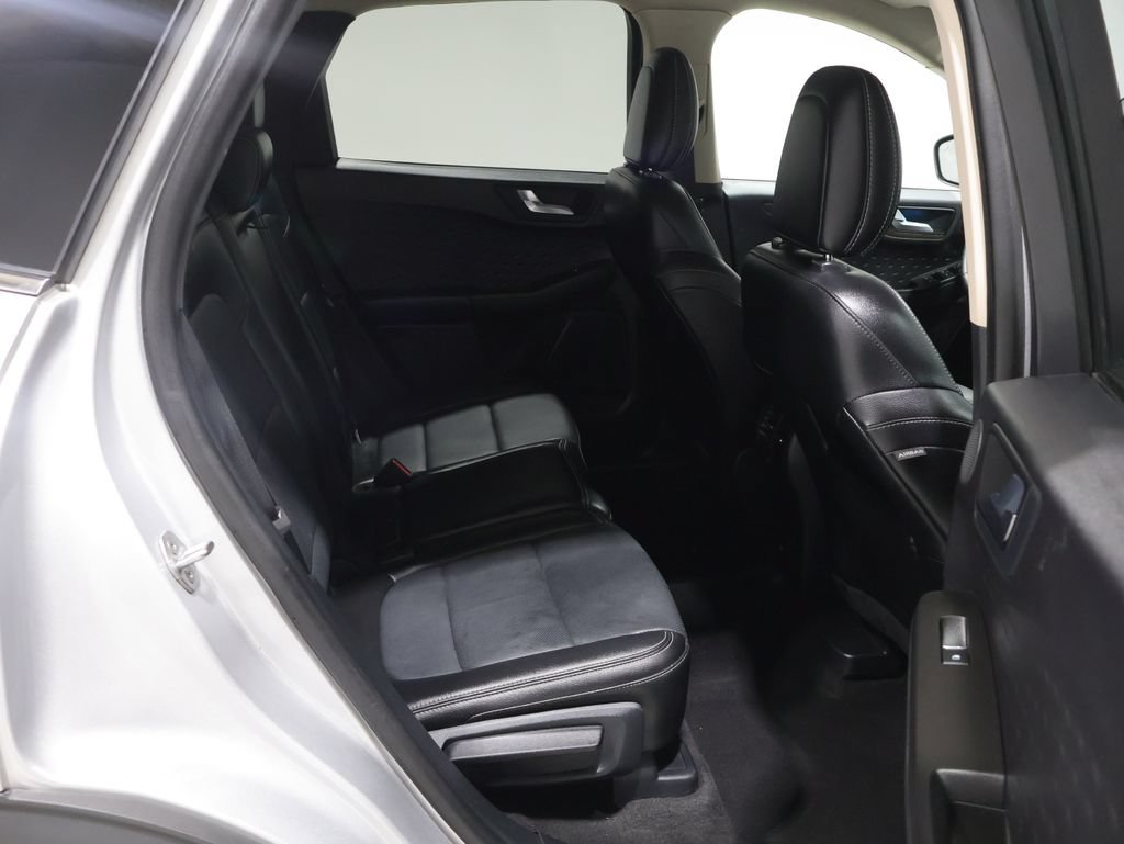 Used 2020 Ford Escape Titanium AWD/4WD image 22