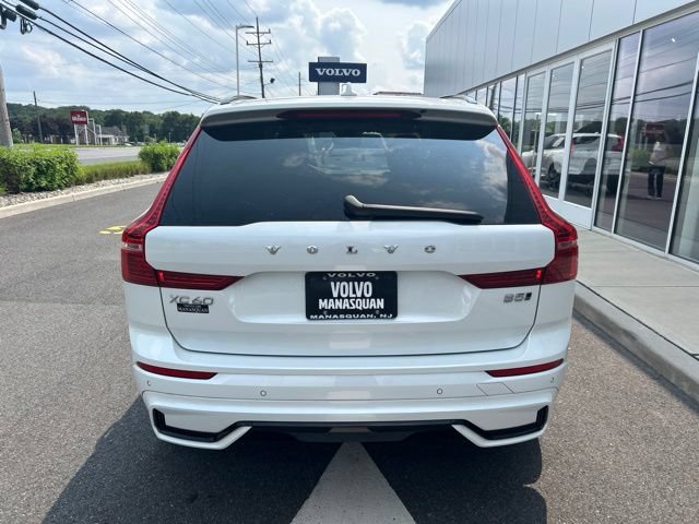 Certified 2024 Volvo XC60 B5 Plus w/ Climate Package AWD/4WD image 4