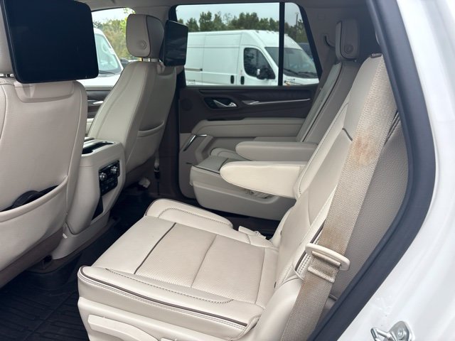 Used 2023 GMC Yukon Denali w/ Advanced Technology Package AWD/4WD image 23