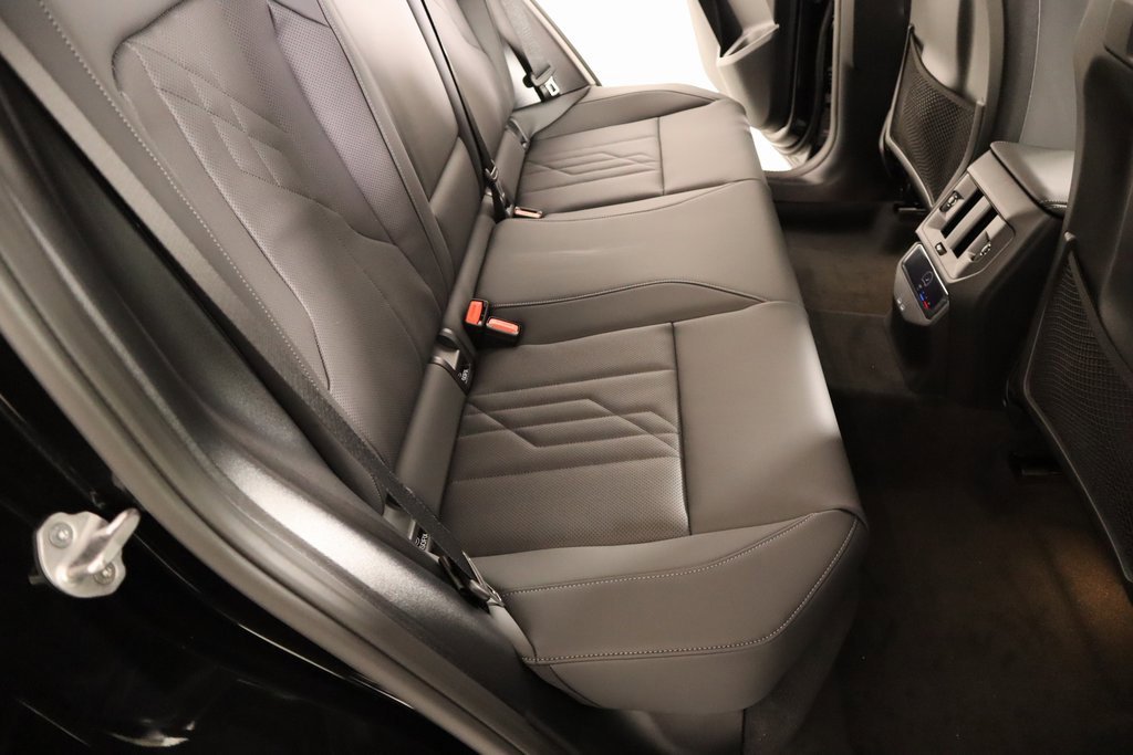 New 2026 BMW X3 xDrive30 w/ Premium Package image 16