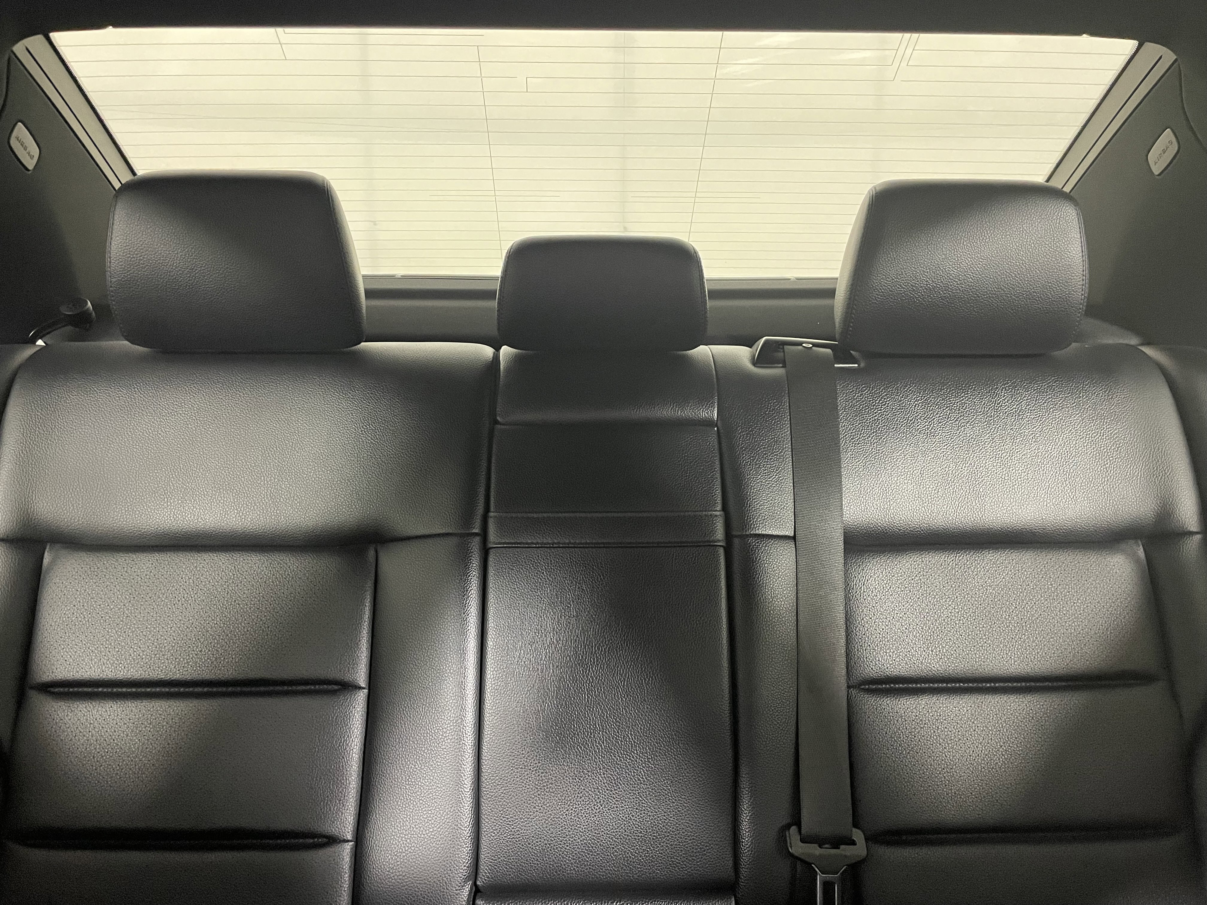 Used 2013 Mercedes-Benz E 350 4MATIC Sedan image 14