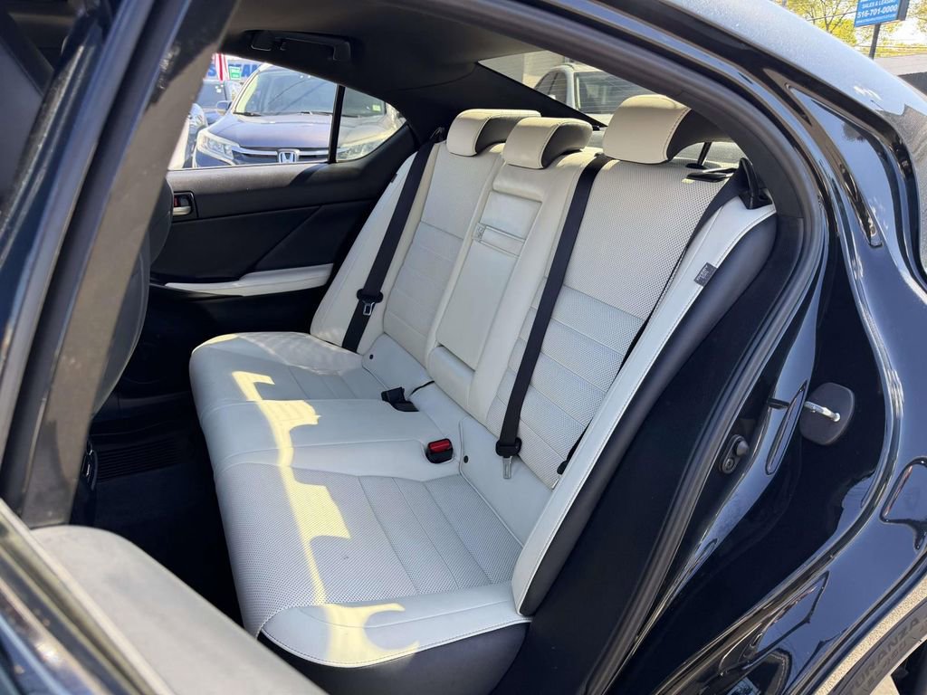 Used 2022 Lexus IS 350 F Sport AWD/4WD image 16