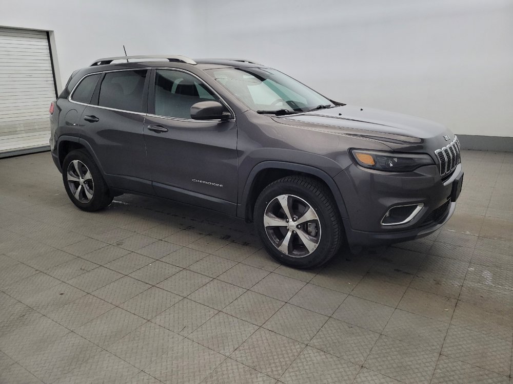 Used 2019 Jeep Cherokee Limited w/ Technology Group AWD/4WD image 11