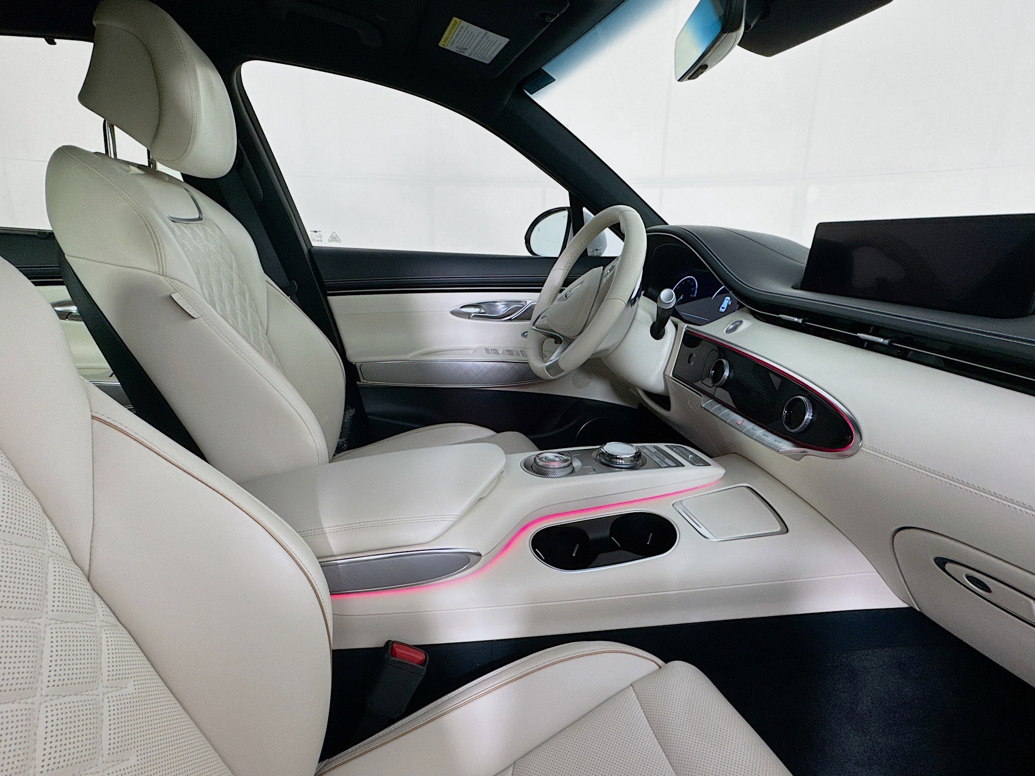 Used 2024 Genesis Electrified GV70 Advanced w/ Prestige Package image 28