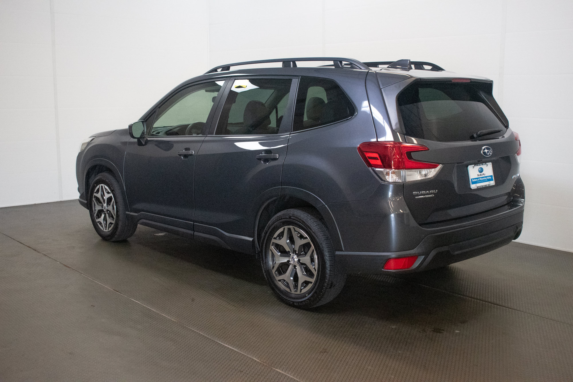 Used 2022 Subaru Forester Premium AWD/4WD image 6