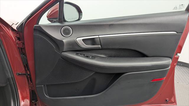 Used 2025 Hyundai Sonata SEL FWD image 23