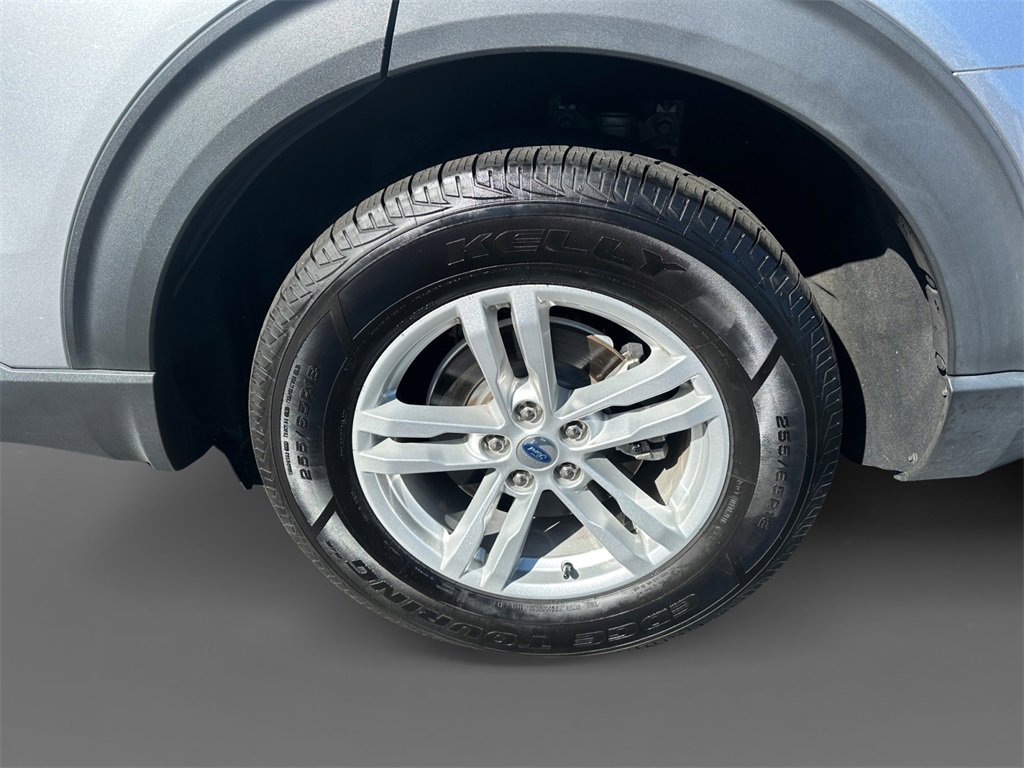 Used 2022 Ford Explorer XLT w/ Class IV Trailer Tow Package image 8