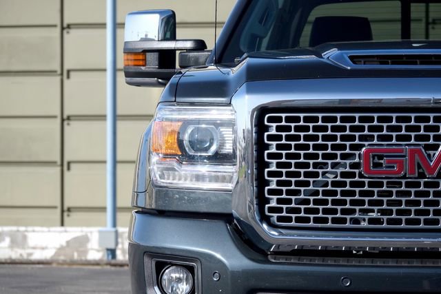 Used 2017 GMC Sierra 3500 Denali w/ Duramax Plus Package image 5