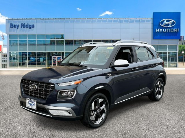 Used 2025 Hyundai Venue Limited FWD image 10
