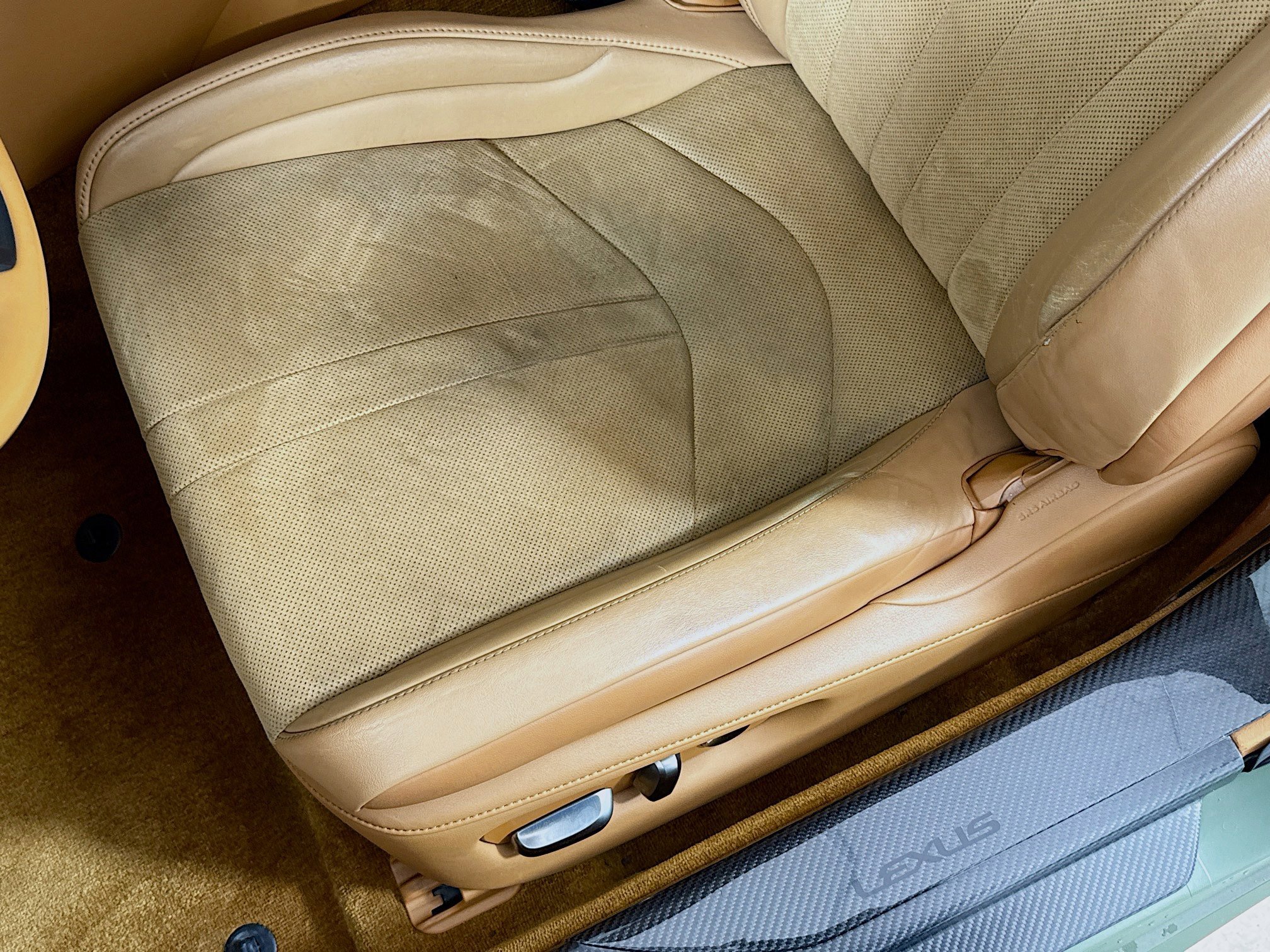 Used 2018 Lexus LC 500 Coupe w/ Performance Package image 20