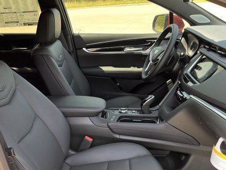 New 2026 Cadillac XT5 Premium Luxury w/ LPO, Floor Liner Package FWD image 25