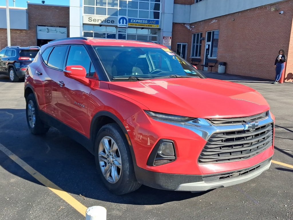 Used 2020 Chevrolet Blazer LT FWD image 2