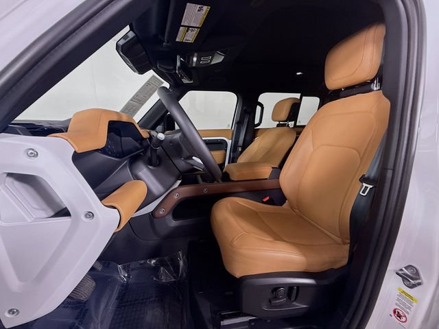Certified 2024 Land Rover Defender 110 SE AWD/4WD image 11