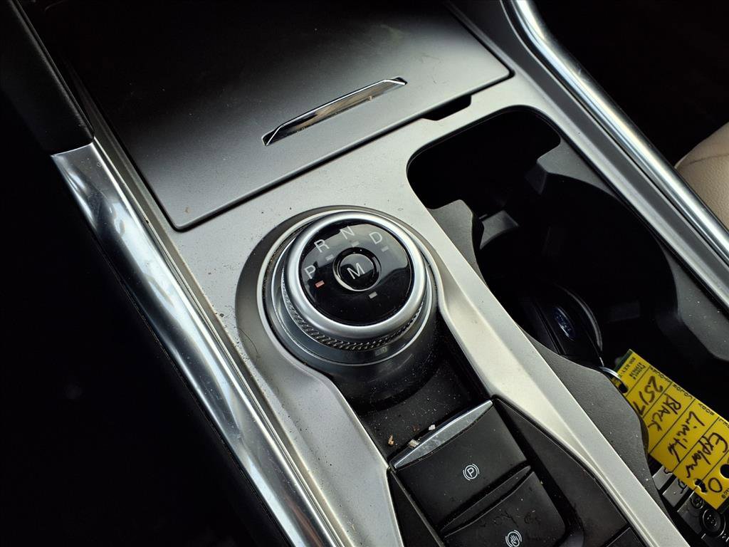 Used 2020 Ford Explorer Limited w/ Class III Trailer Tow Package AWD/4WD image 22