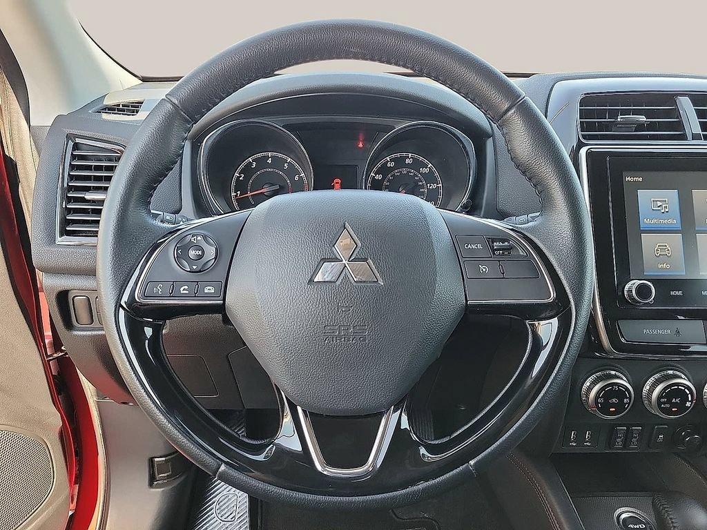 Used 2025 Mitsubishi Outlander Sport SE AWD/4WD image 19