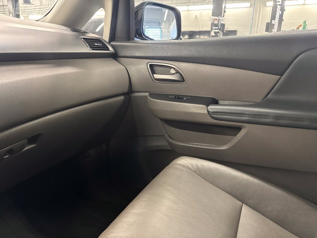 Used 2012 Honda Odyssey EX-L image 16
