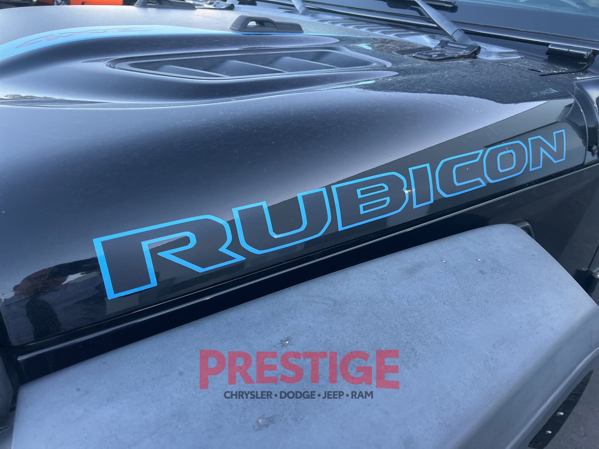 Used 2022 Jeep Wrangler Unlimited Rubicon 4xe AWD/4WD image 13